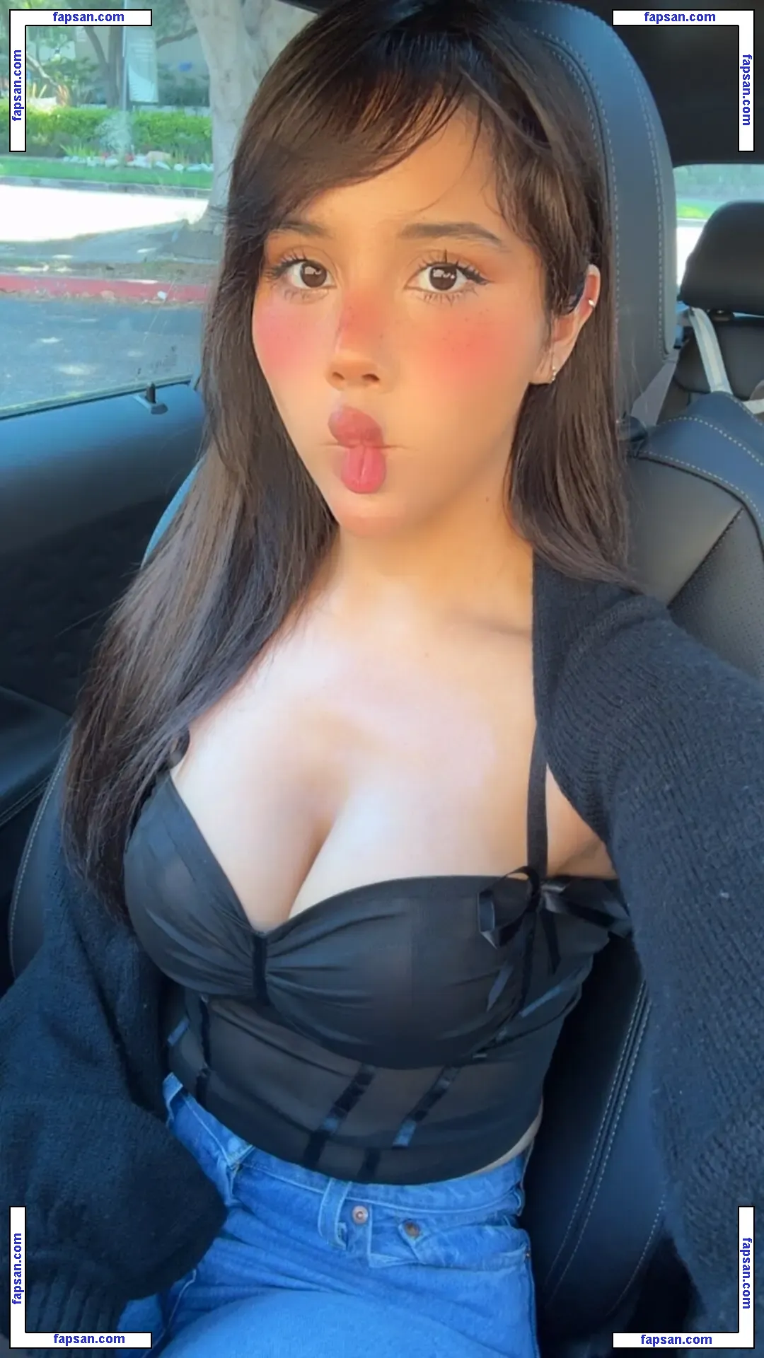 Neekolul nude photo #0625 from OnlyFans