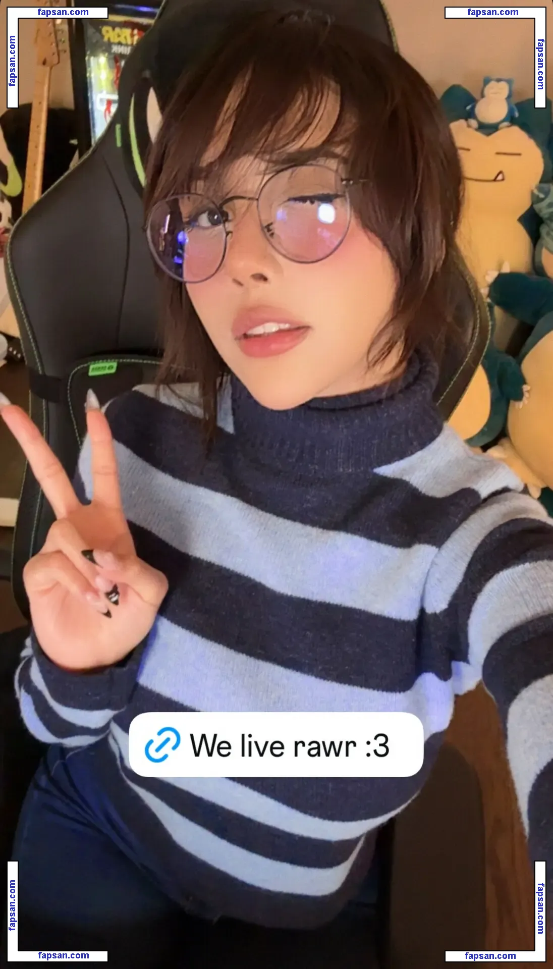 Neekolul nude photo #0685 from OnlyFans