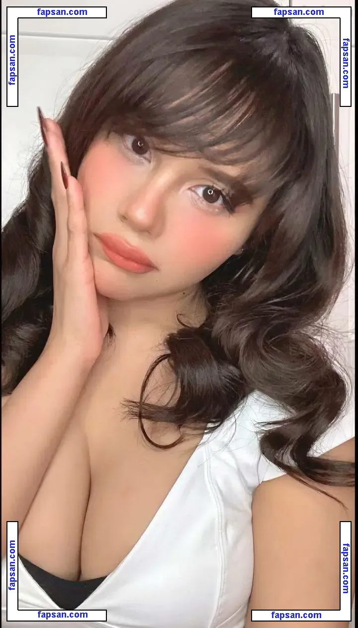 Neekolul nude photo #0687 from OnlyFans
