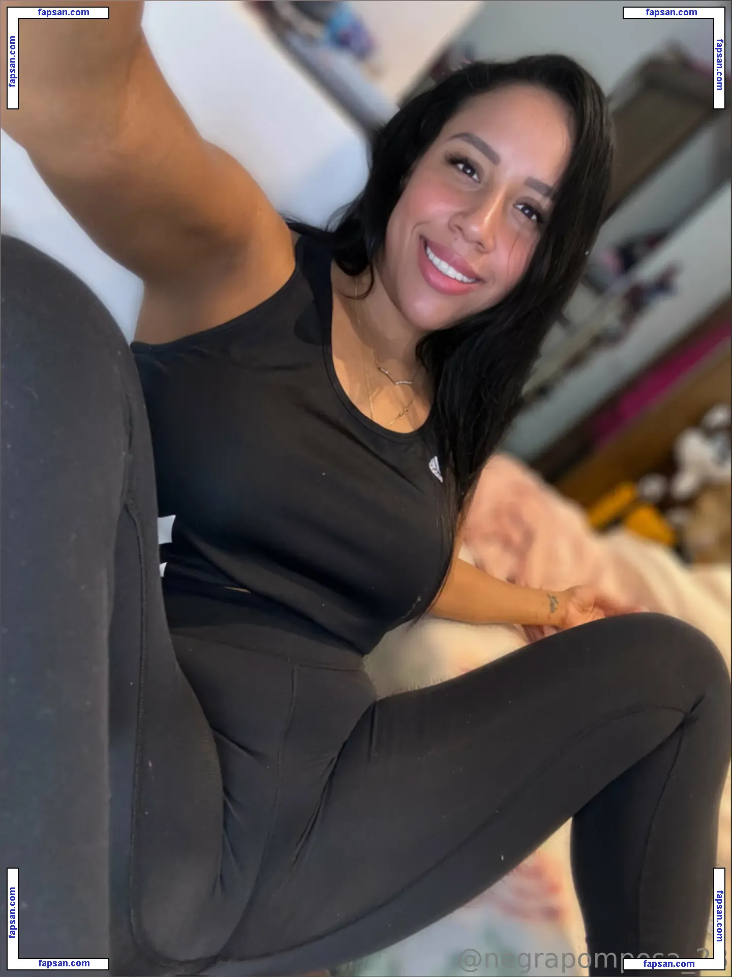 negrapomposa_28 nude photo #0084 from OnlyFans