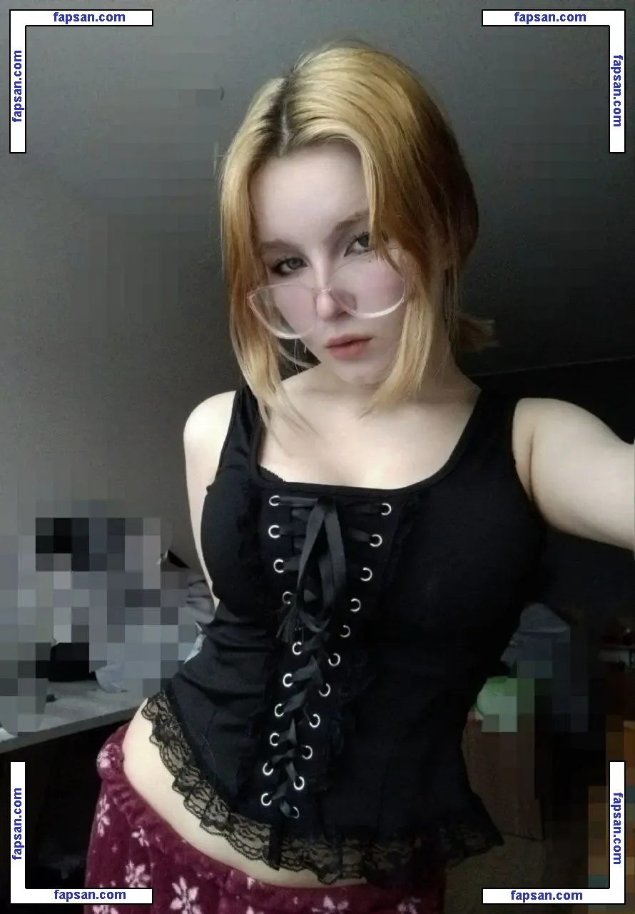 nekonfetka25 nude photo #0005 from OnlyFans