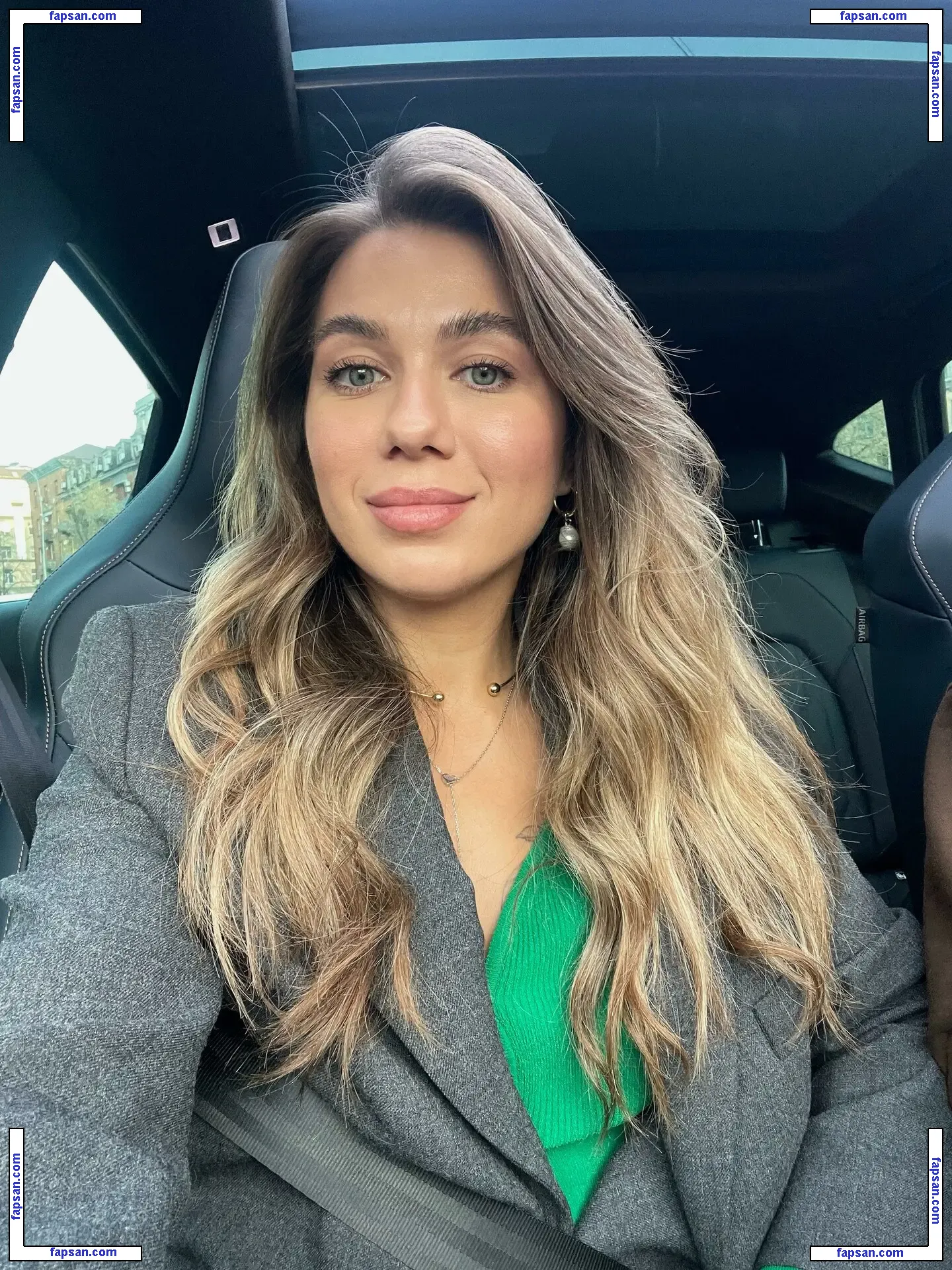 nemirnaya nude photo #0001 from OnlyFans