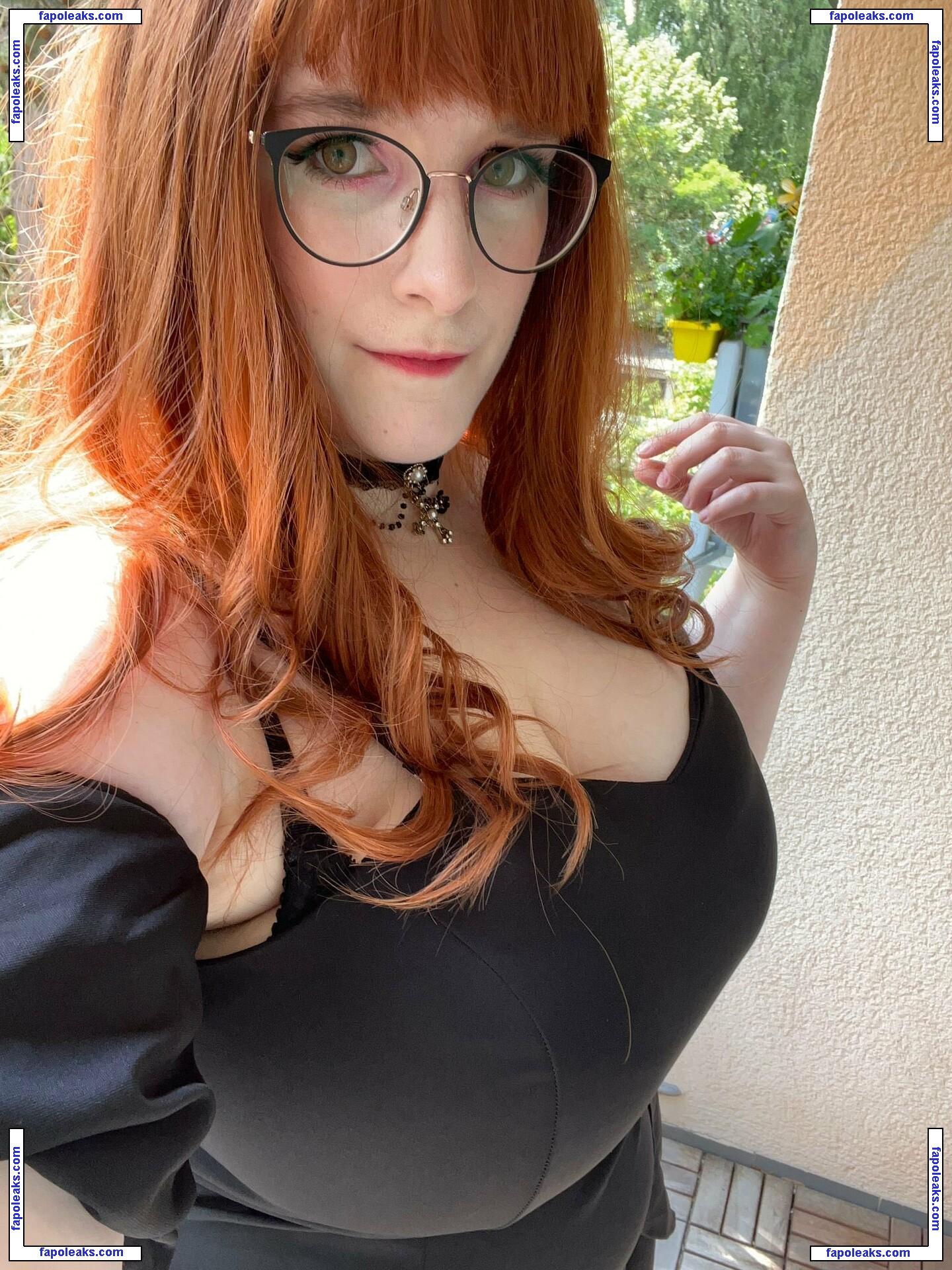 Nerdy Cinnamon / cinnamon.nerd / nerdy_cinnamon nude photo #0004 from OnlyFans