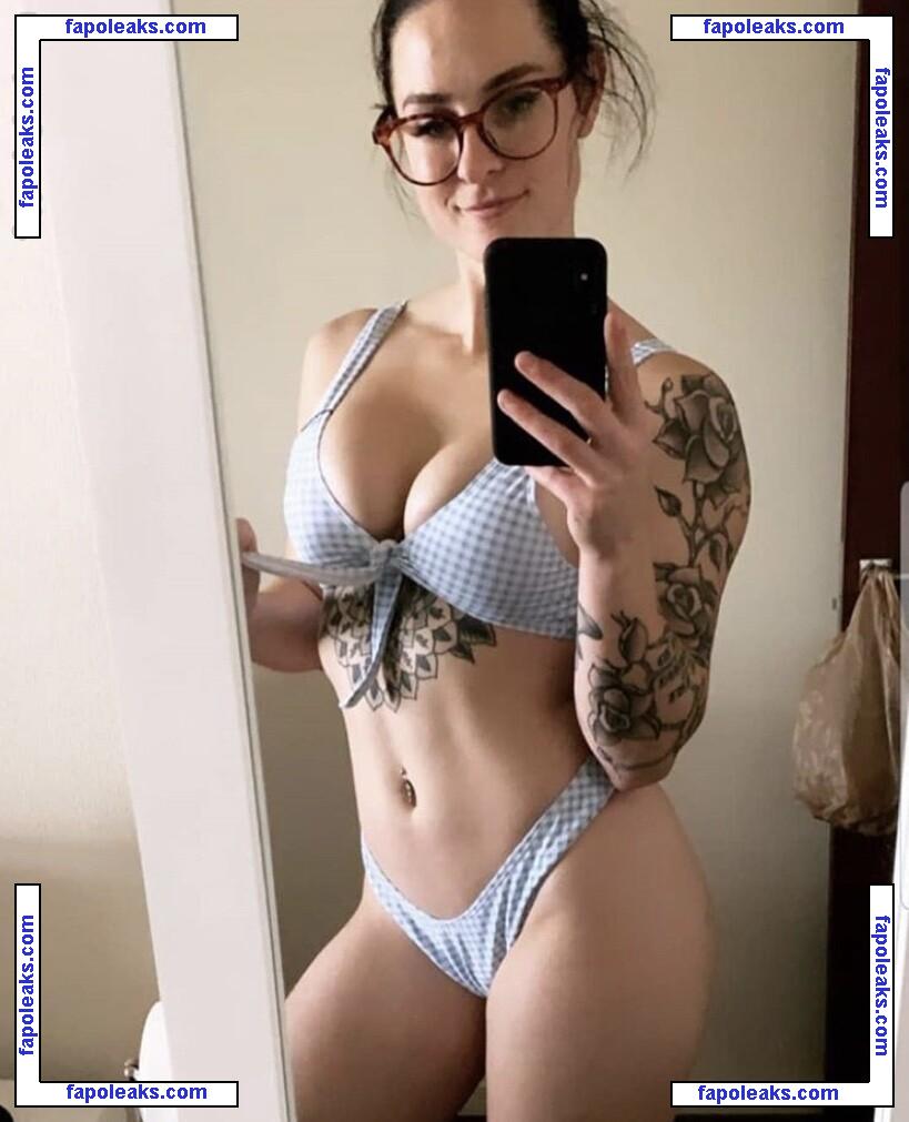 Nerdypeachbabe nude photo #0004 from OnlyFans