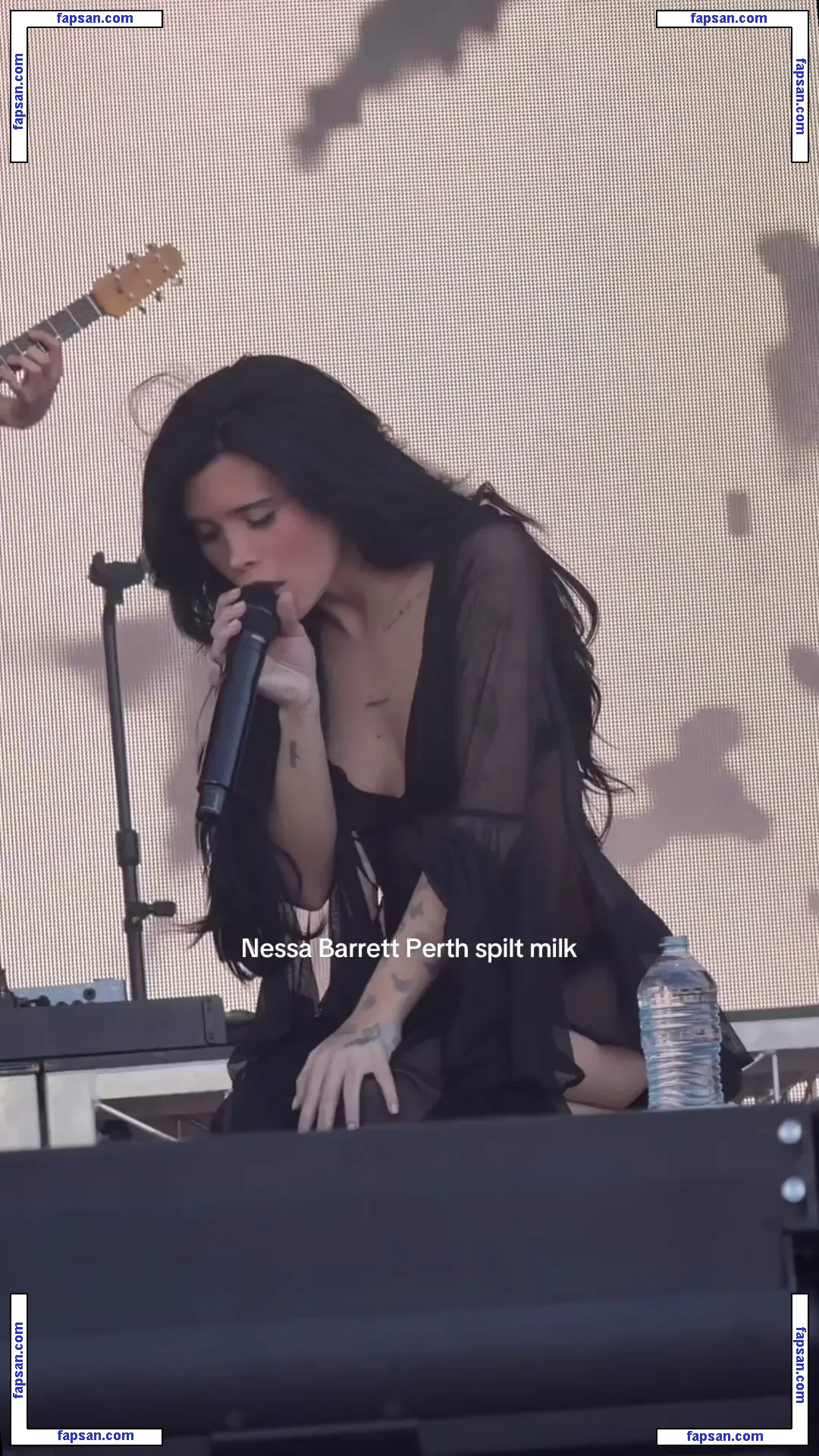 Nessa Barrett голая фото #0238 с Онлифанс