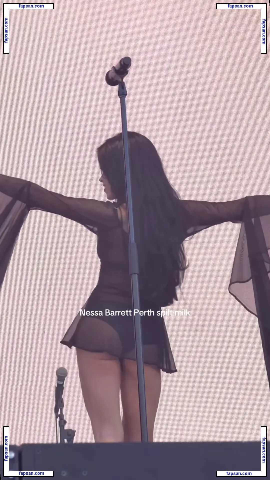 Nessa Barrett голая фото #0262 с Онлифанс