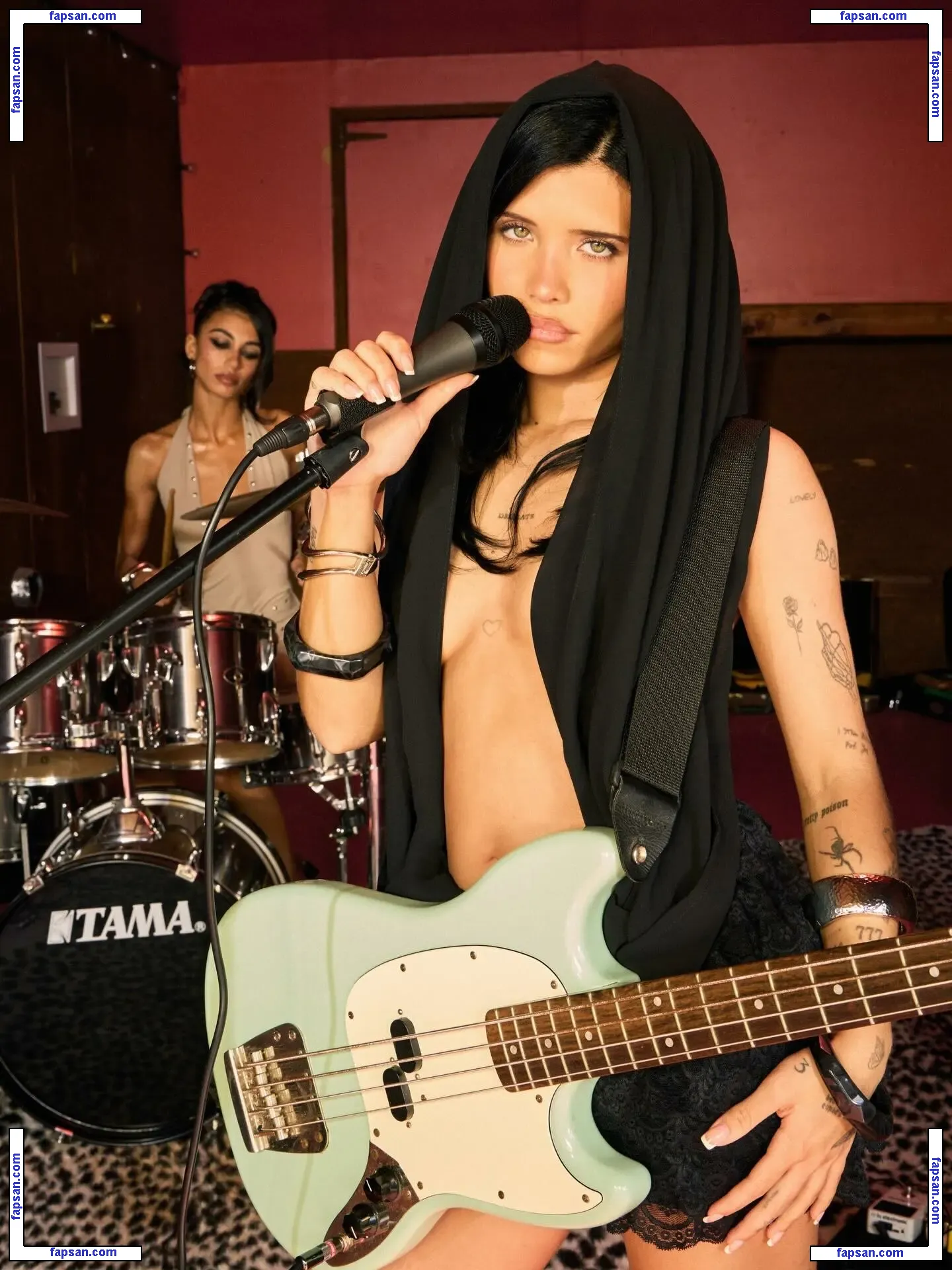 Nessa Barrett голая фото #0302 с Онлифанс