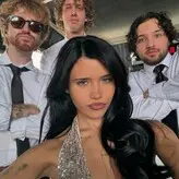 Nessa Barrett голая #0223