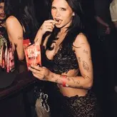 Nessa Barrett голая #0300