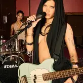 Nessa Barrett голая #0302