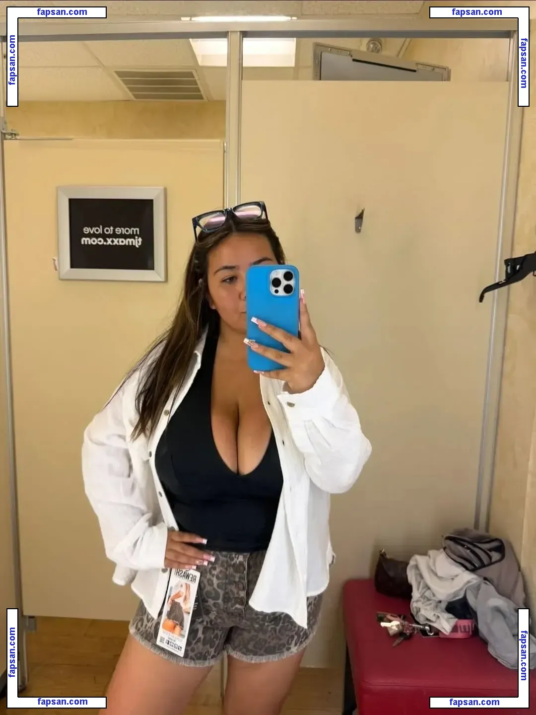 nessabarrett nude photo #0010 from OnlyFans