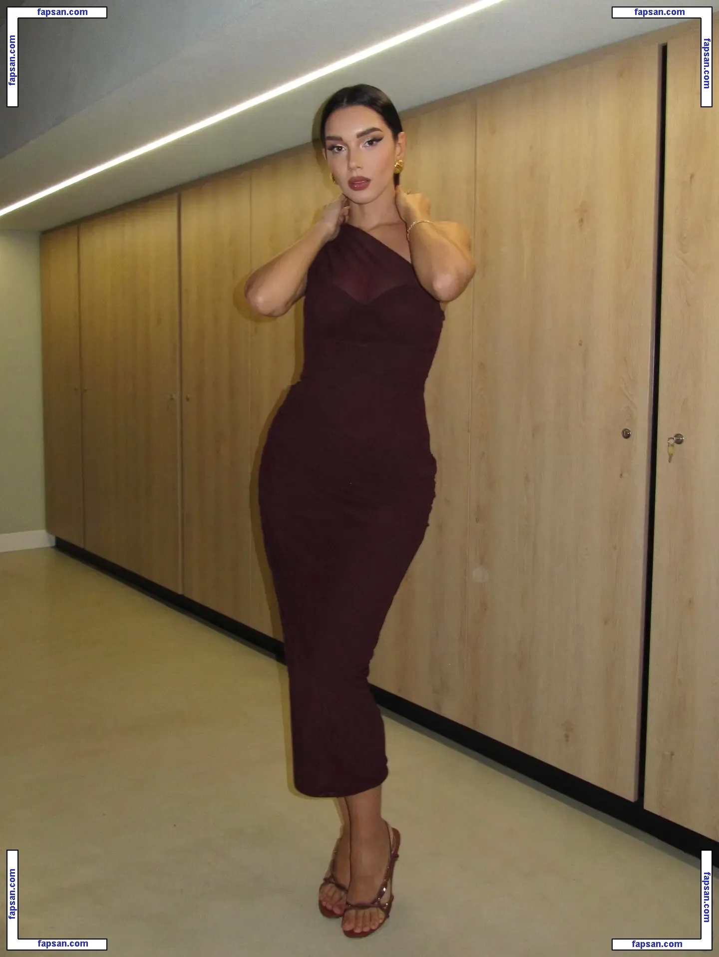 Nevina Shtylla голая фото #0005 с Онлифанс