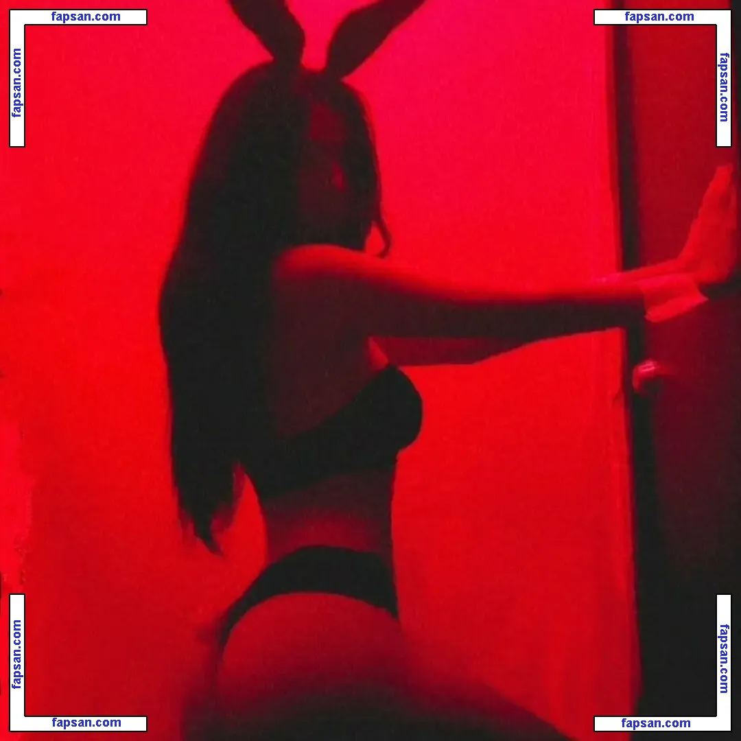 Newmooncat nude photo #0008 from OnlyFans
