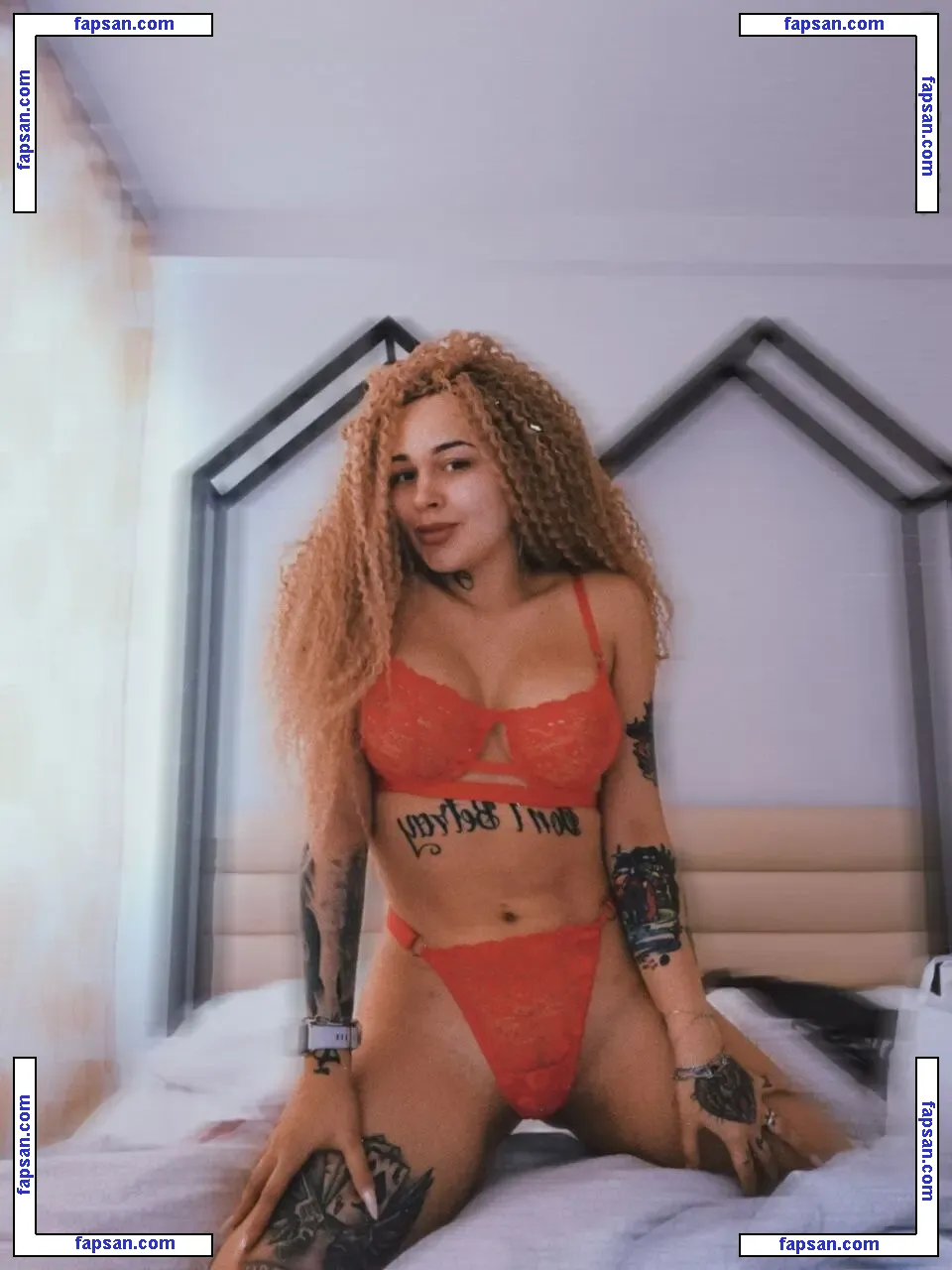 neyrobika nude photo #0003 from OnlyFans