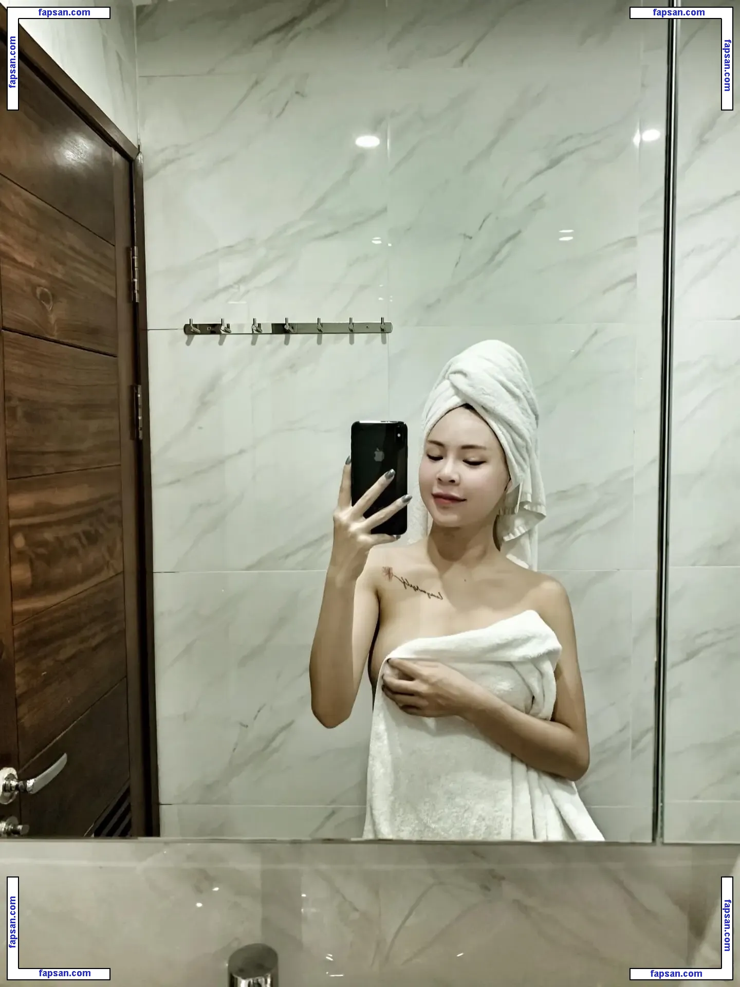 Nguyen Ha Linh nude photo #0002 from OnlyFans