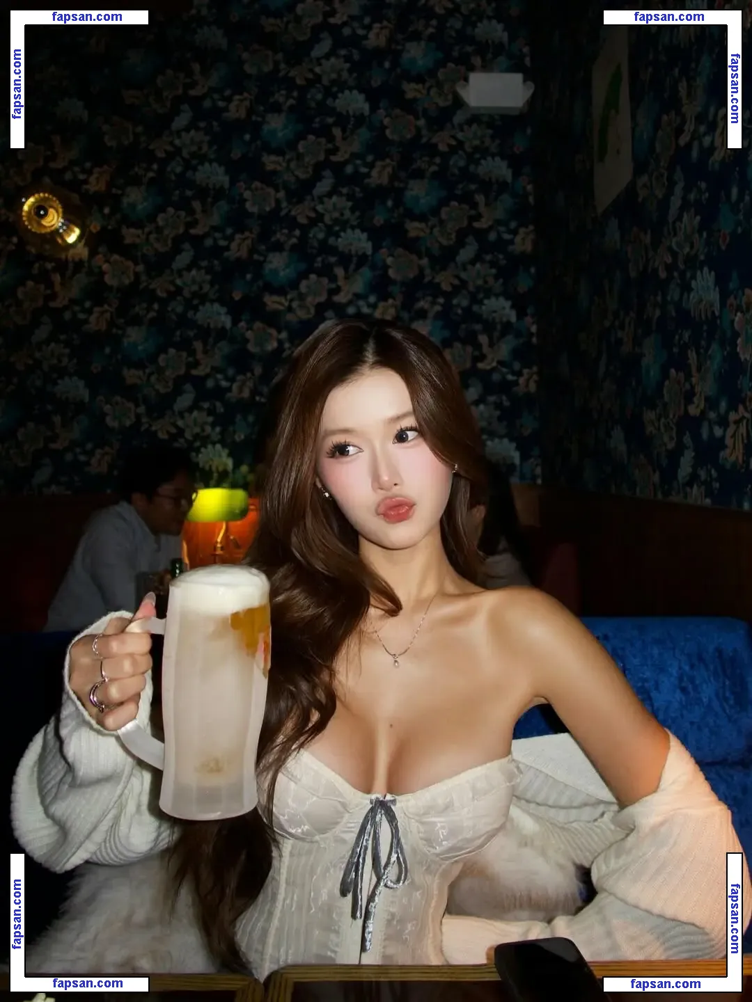 n.h.i nude photo #0005 from OnlyFans