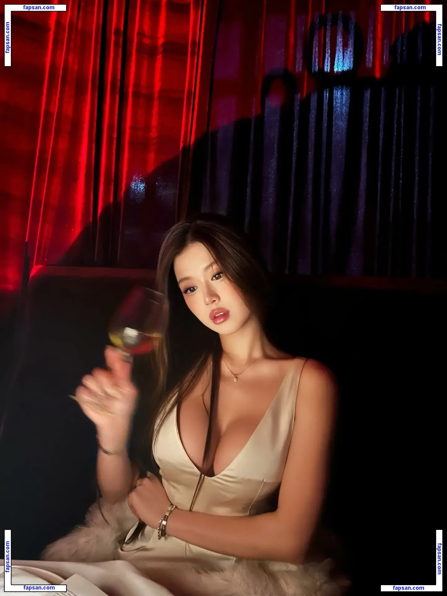 n.h.i nude photo #0012 from OnlyFans