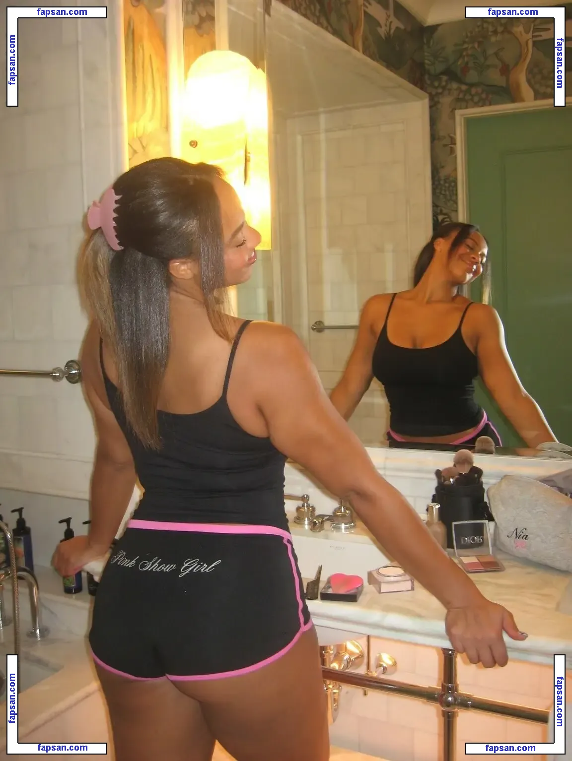 Nia Sioux nude photo #0091 from OnlyFans
