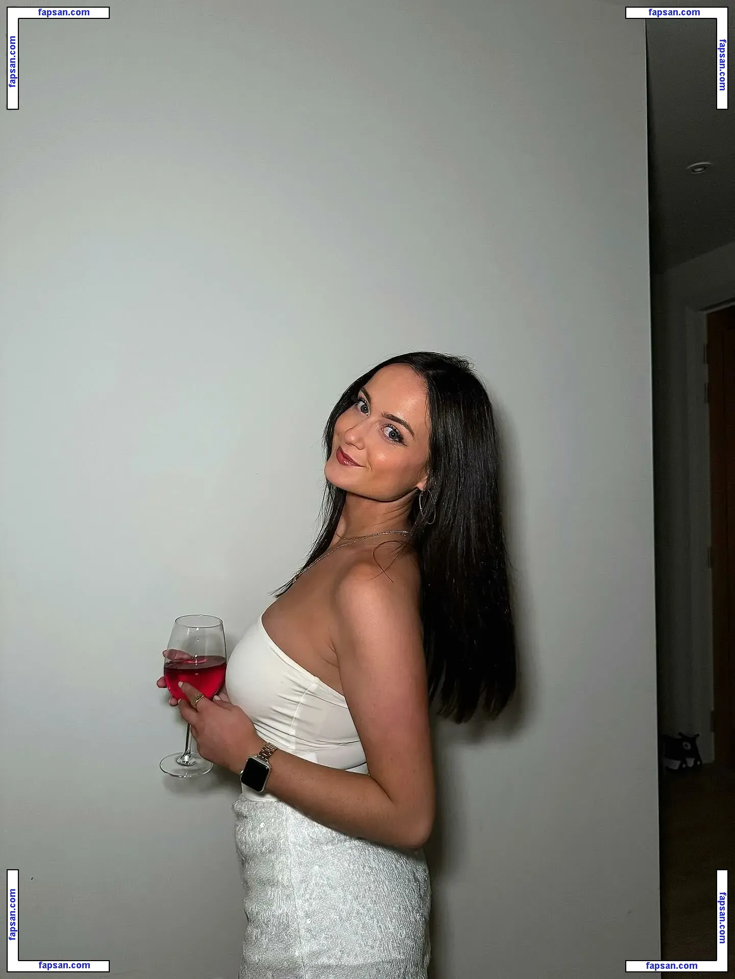 Niamh Cryan голая фото #0107 с Онлифанс