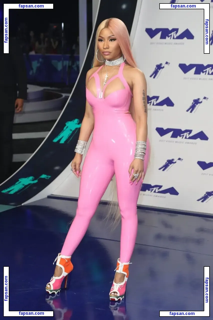 Nicki Minaj nude photo #0725 from OnlyFans