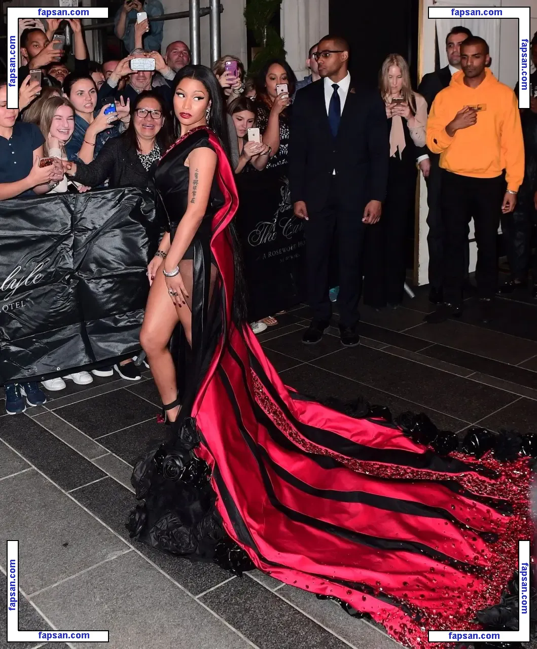 Nicki Minaj nude photo #0930 from OnlyFans
