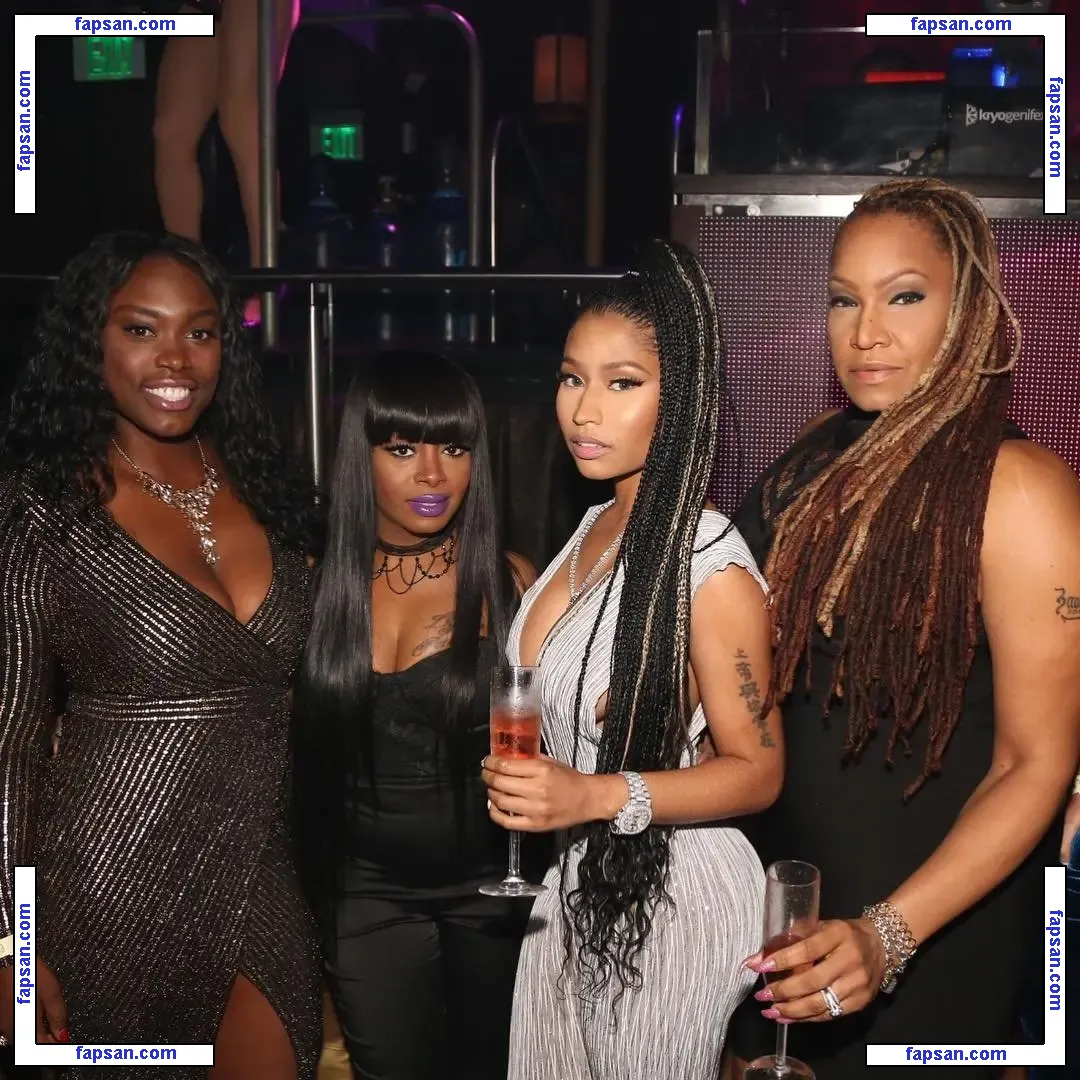 Nicki Minaj nude photo #1096 from OnlyFans