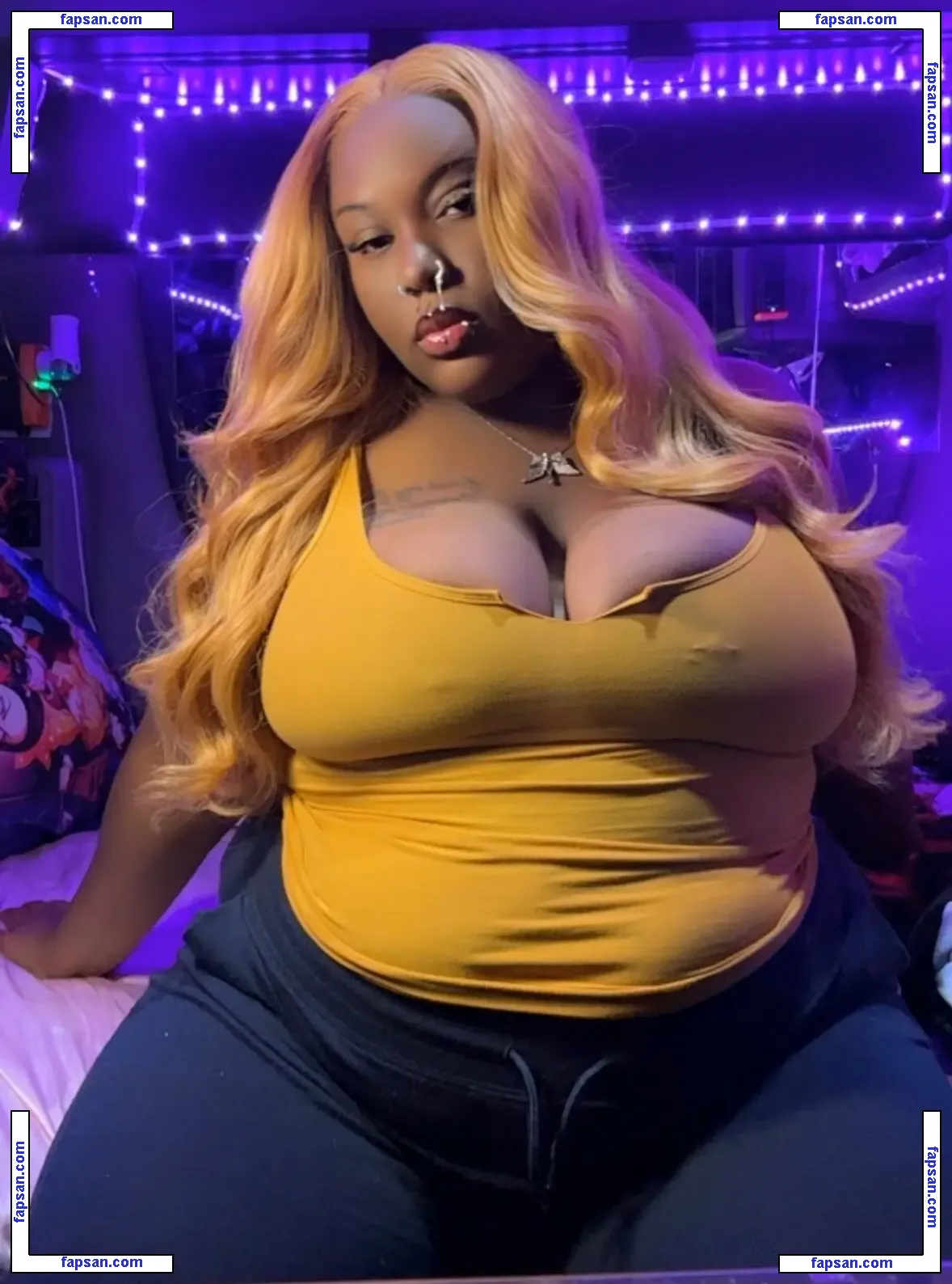 Nicki nude photo #0007 from OnlyFans