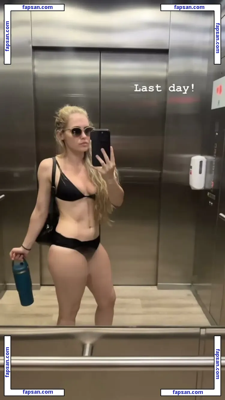 Nicki Taylor nude photo #0025 from OnlyFans