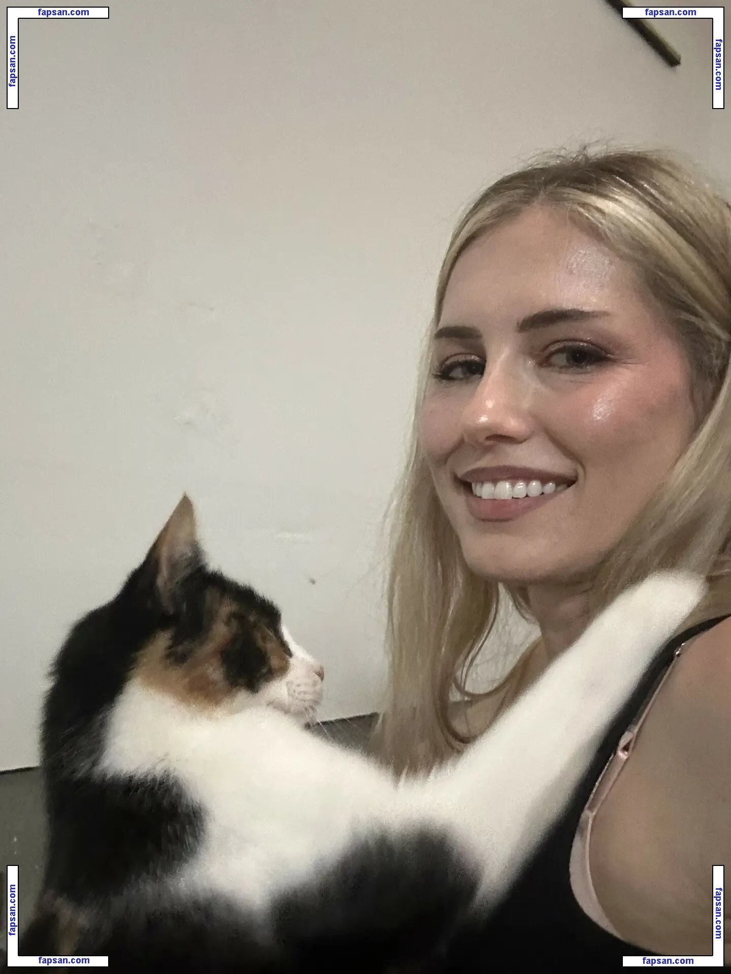 Nicki Taylor nude photo #0074 from OnlyFans