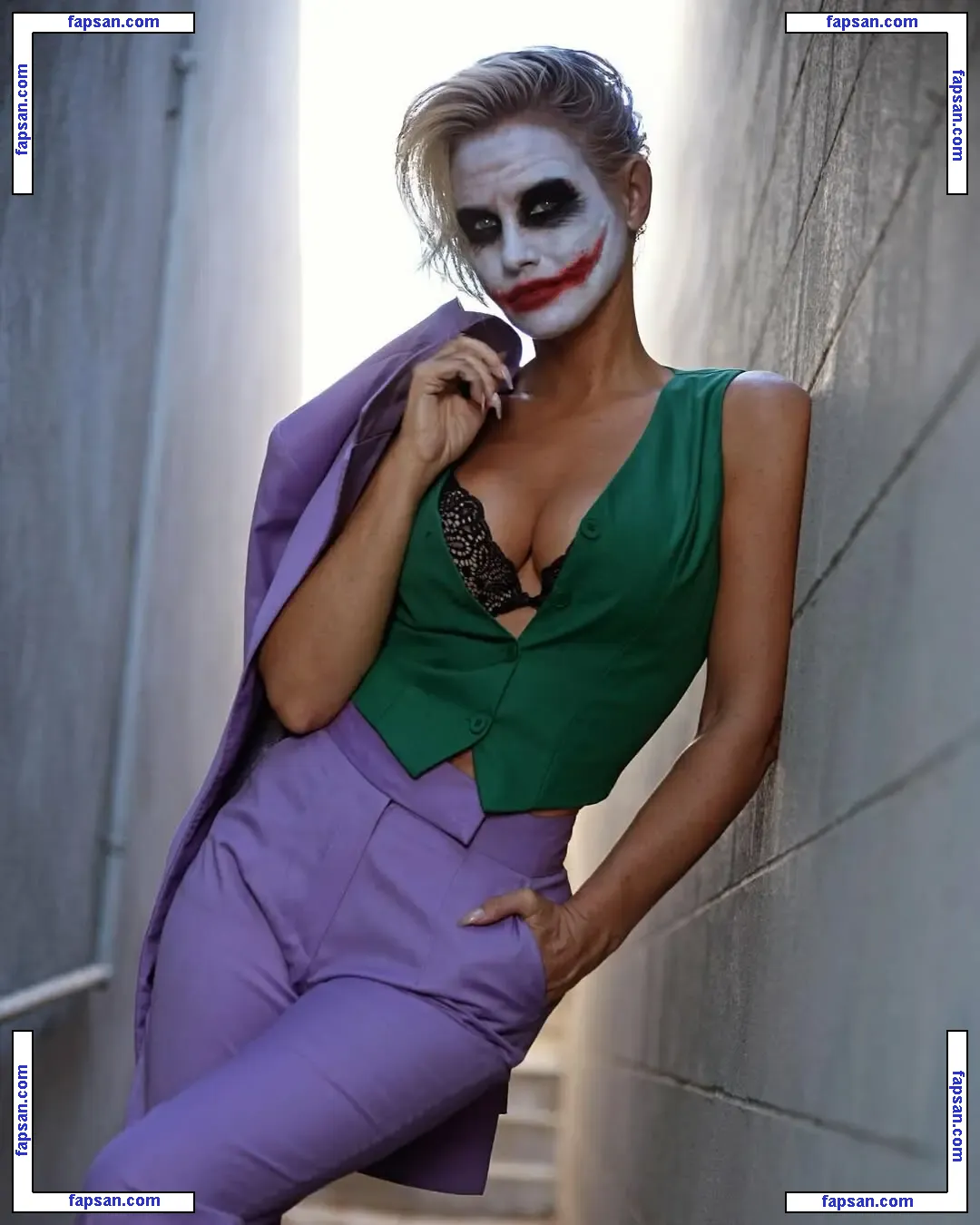 Nicky Whelan nude photo #0618 from OnlyFans