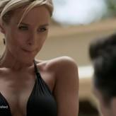 Nicky Whelan голая #0402