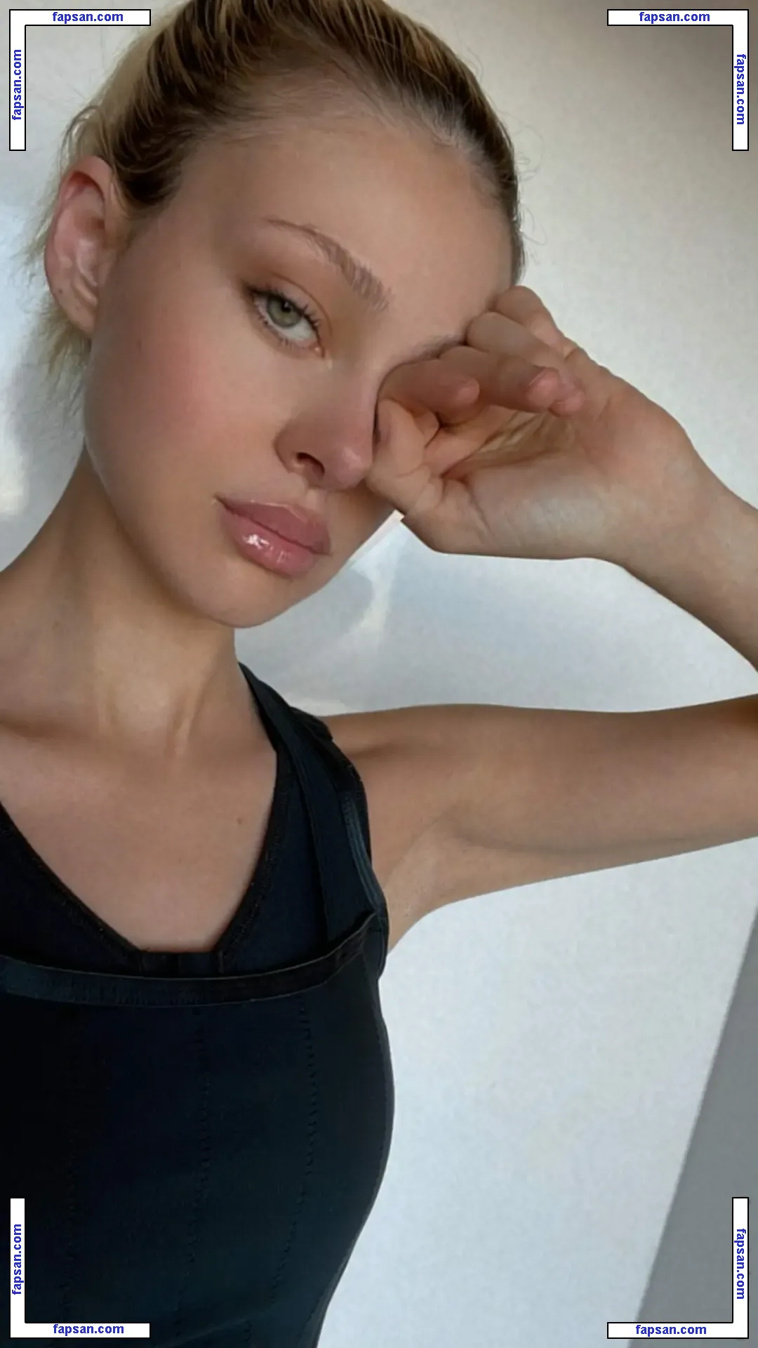 Nicola Peltz nude photo #0565 from OnlyFans