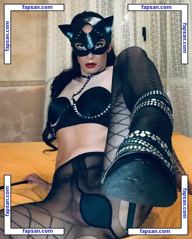 Nicole Borromeo голая фото #0018 с Онлифанс