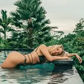 Nicole Brennan голая #0002