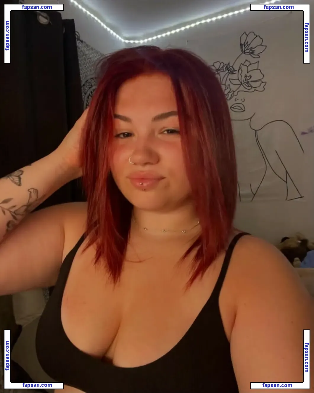 Nicole Dyer nude photo #0024 from OnlyFans