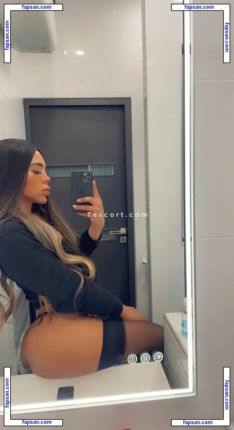 Nicole Foxx голая фото #0007 с Онлифанс