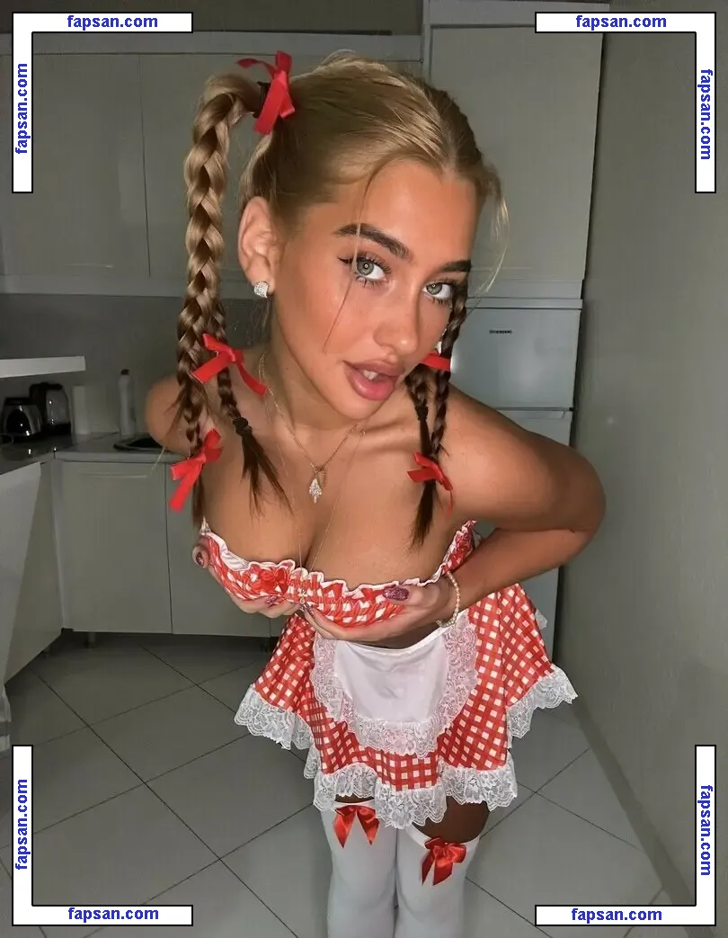 Nicole Kikabidze nude photo #0011 from OnlyFans