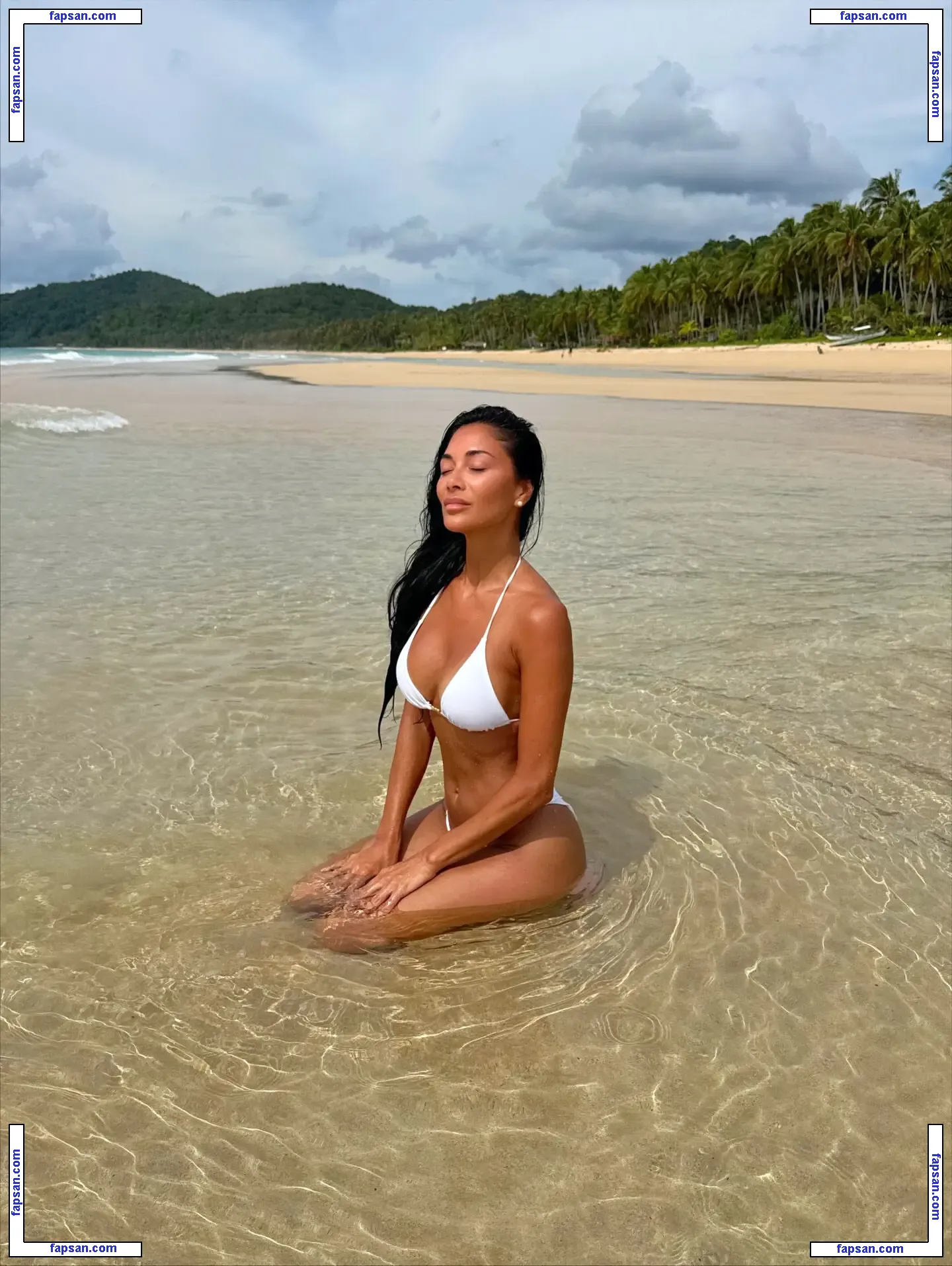 Nicole Scherzinger nude photo #5899 from OnlyFans