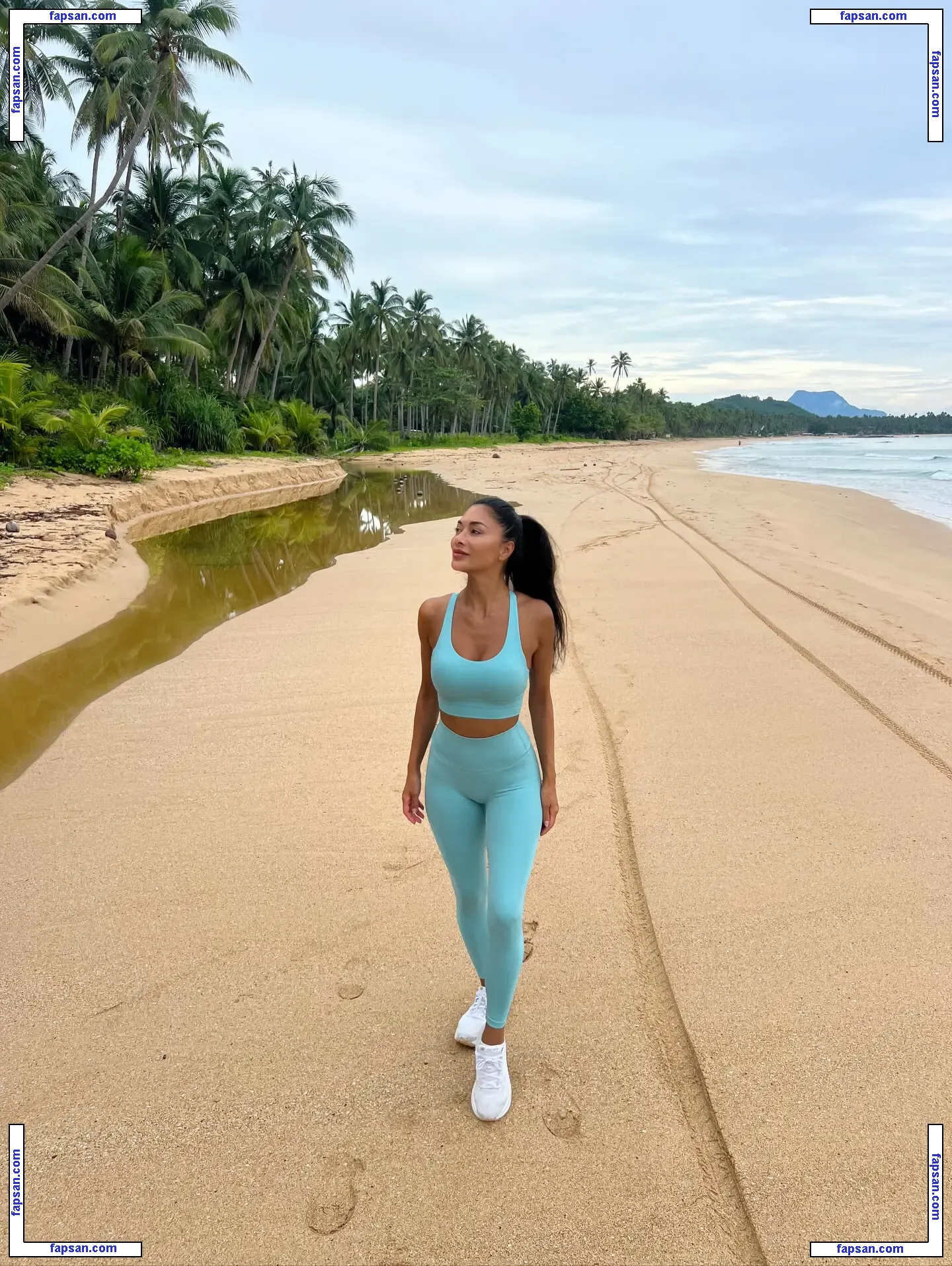 Nicole Scherzinger nude photo #5904 from OnlyFans