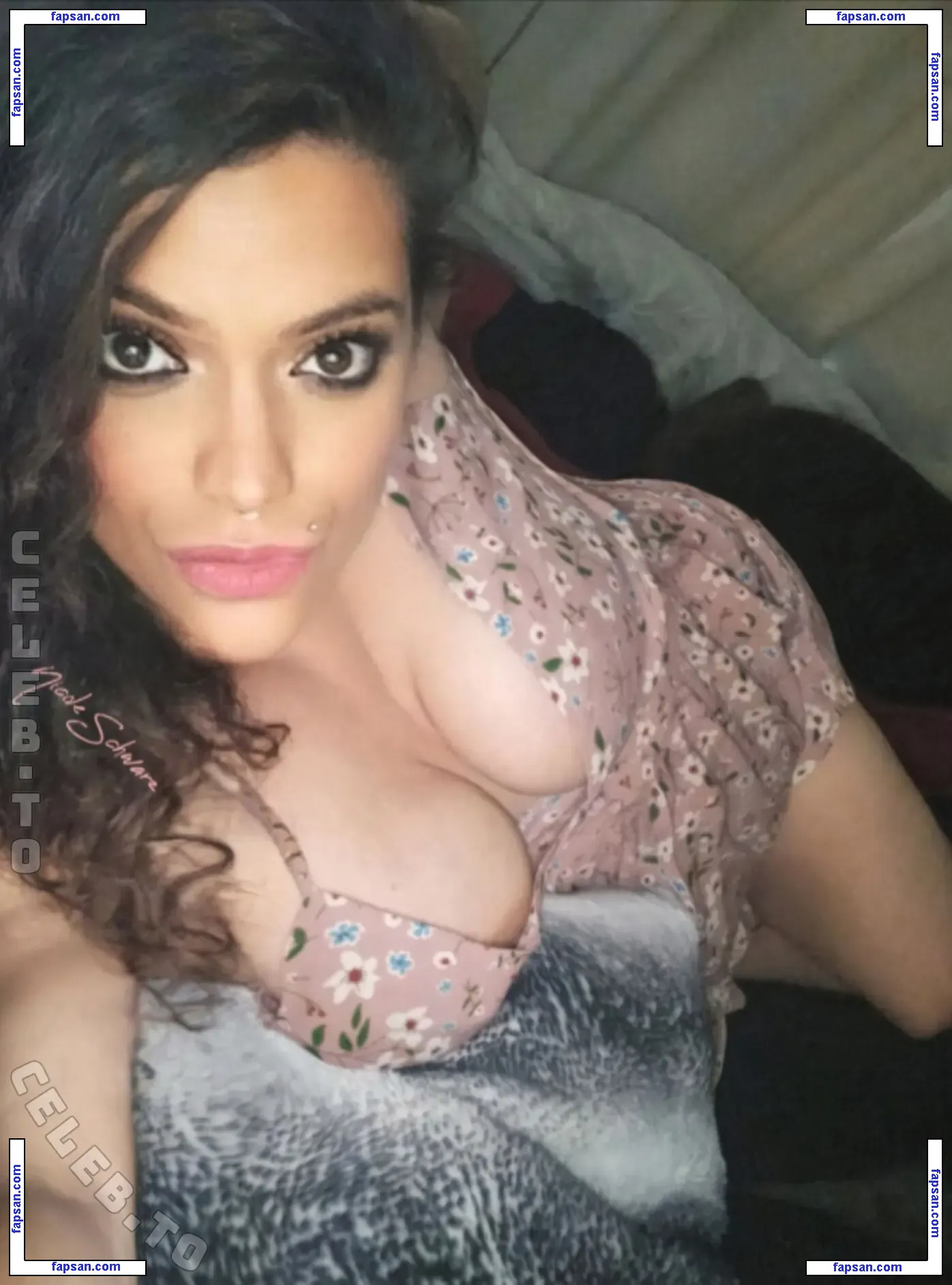 Nicole Schwarz голая фото #0003 с Онлифанс