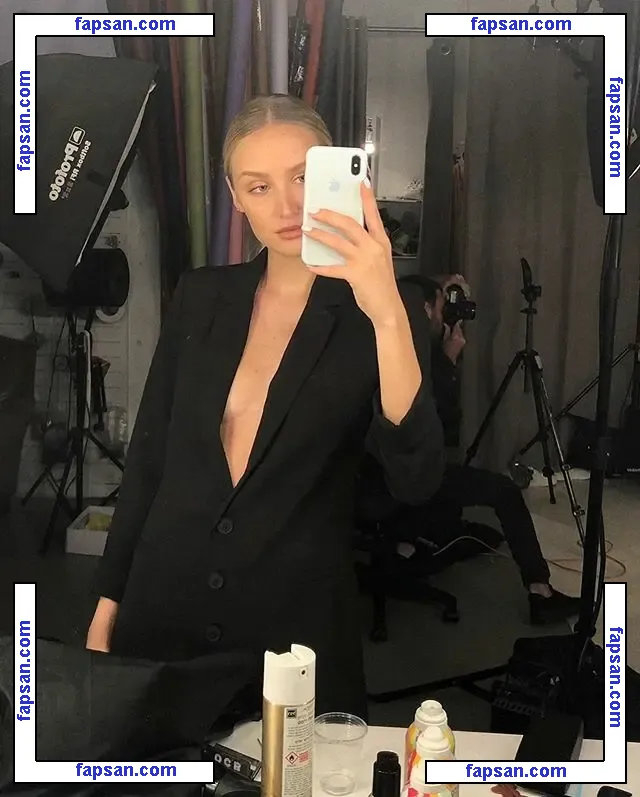 Nicole Shechter nude photo #0025 from OnlyFans