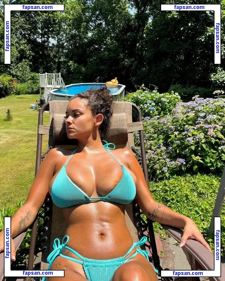 Nicolealexisxo nude photo #0028 from OnlyFans