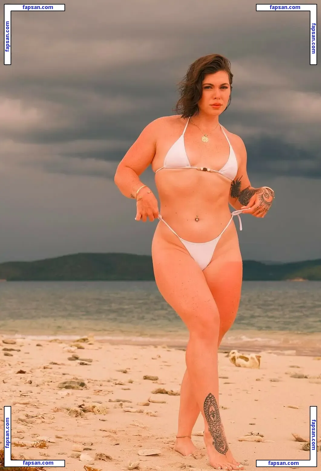 nicolecarluccii nude photo #0029 from OnlyFans