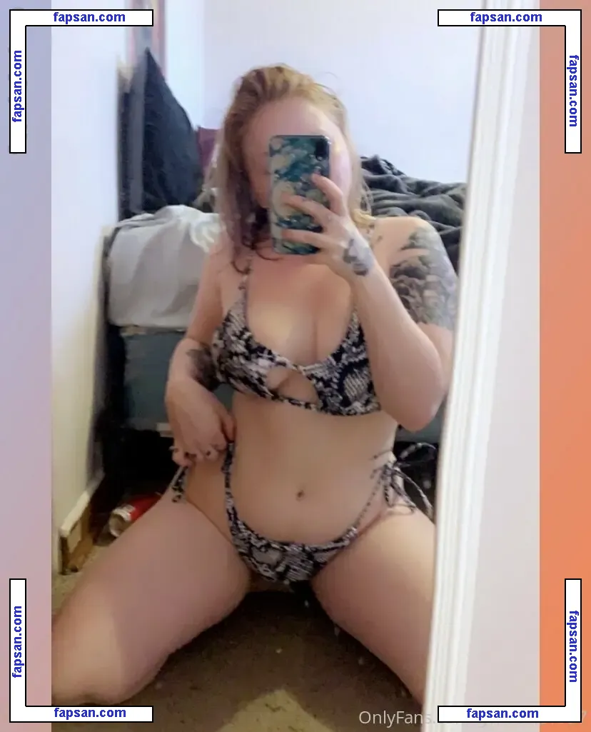 nicolelow94 nude photo #0025 from OnlyFans