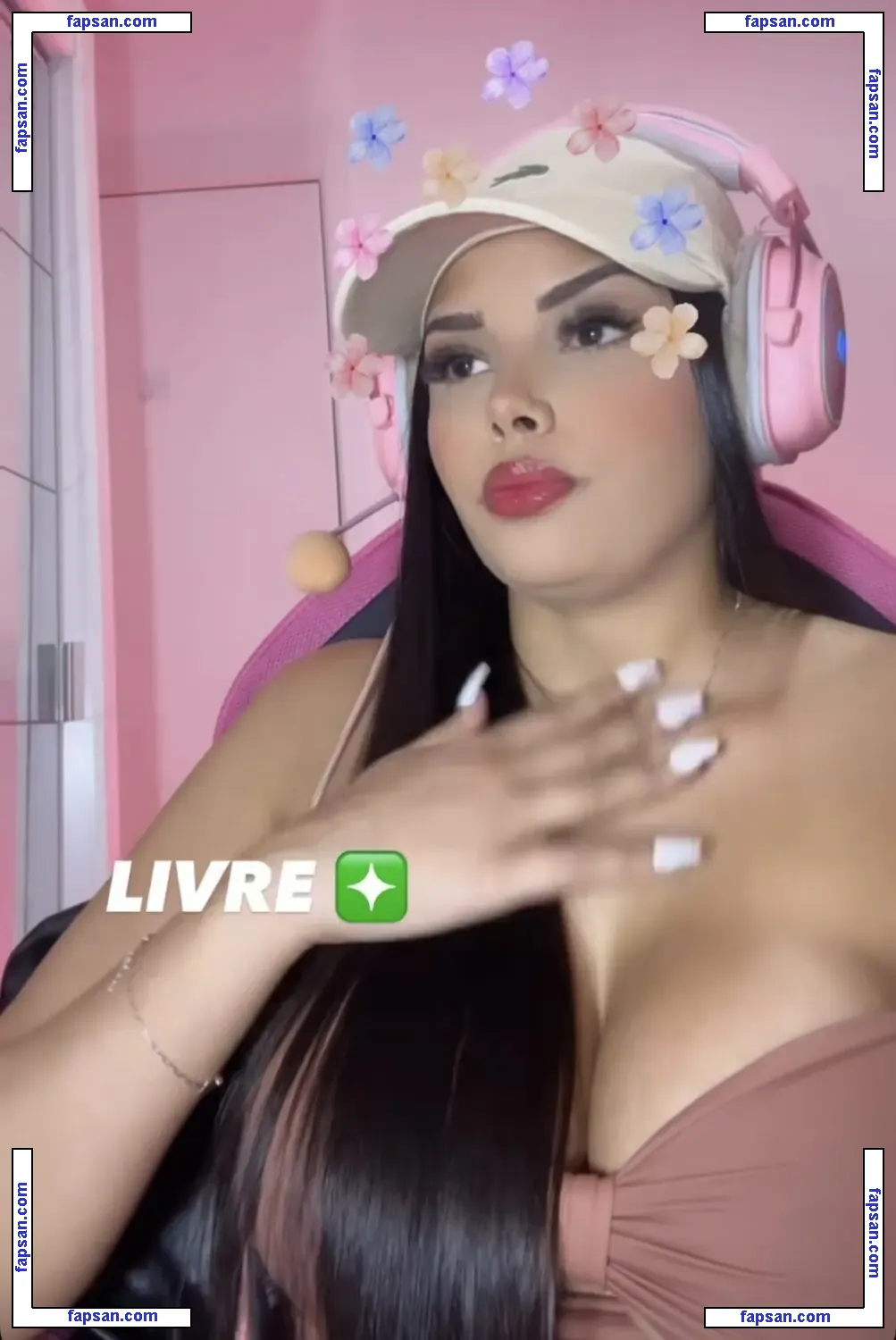nicollerodrigues nude photo #0003 from OnlyFans