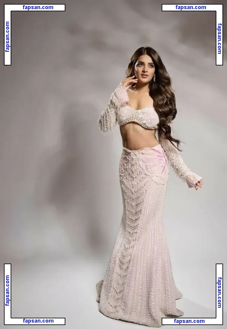 Nidhhi Agerwal nude photo #0018 from OnlyFans