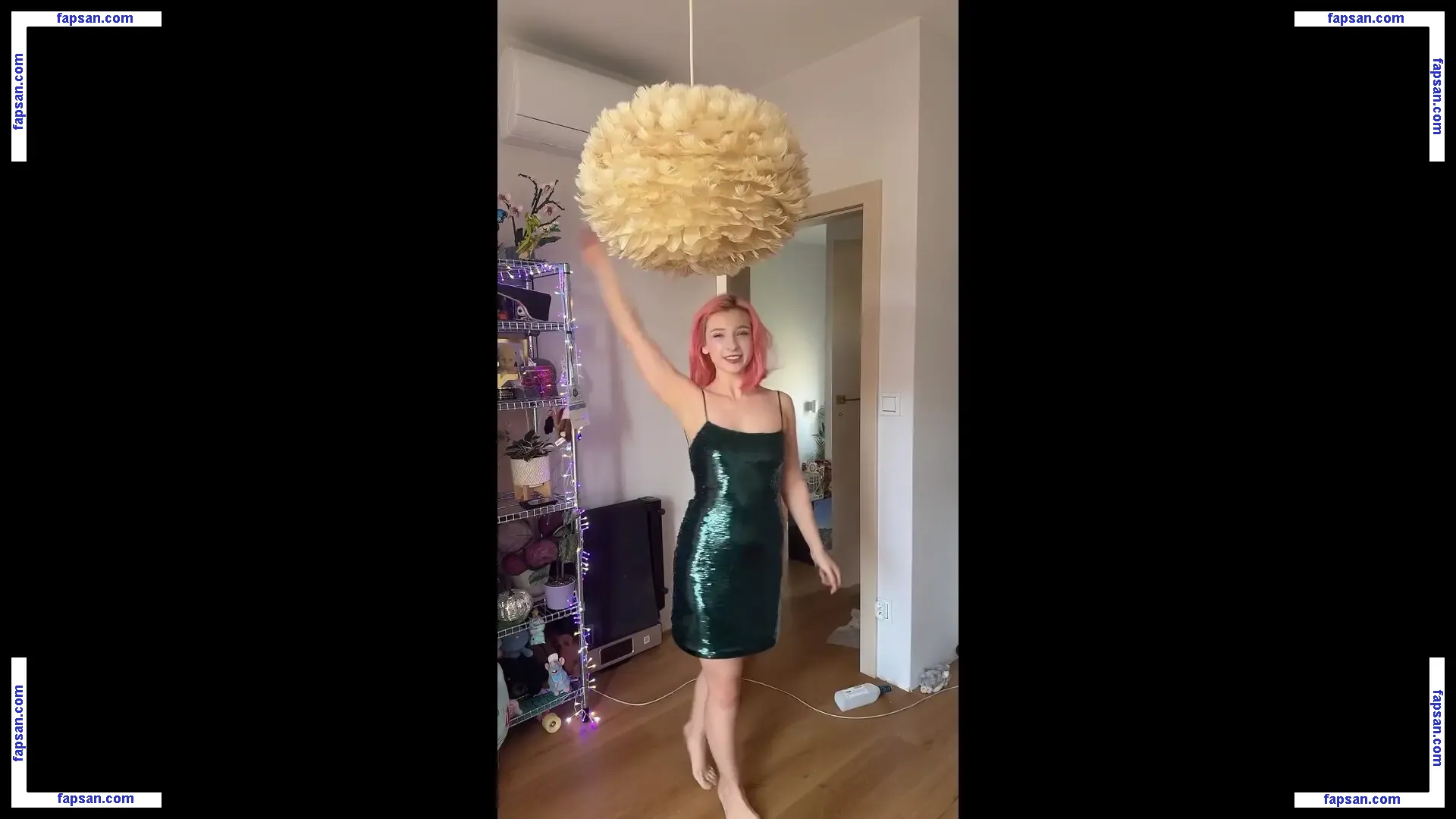 Nieuczesana nude photo #0010 from OnlyFans