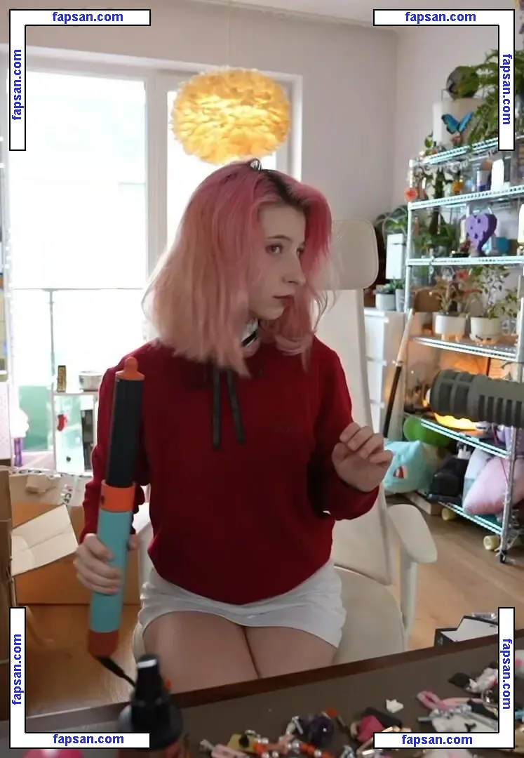 Nieuczesana nude photo #0022 from OnlyFans