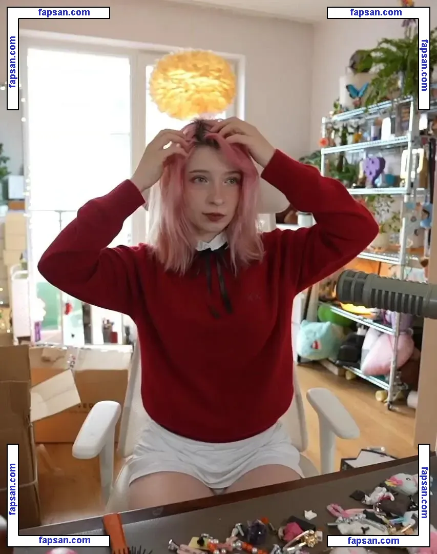 Nieuczesana nude photo #0023 from OnlyFans