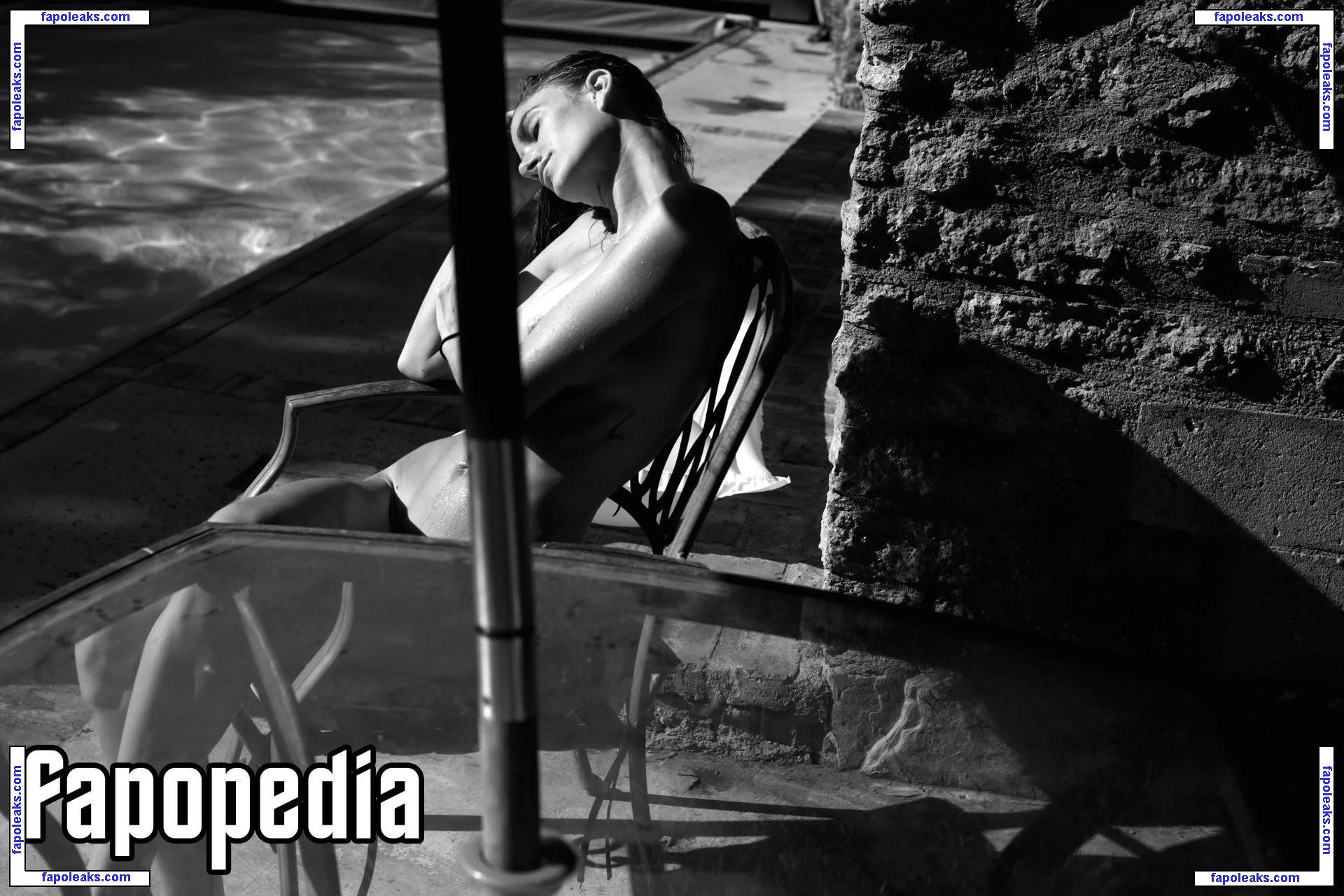 Niia Bertino nude photo #0014 from OnlyFans